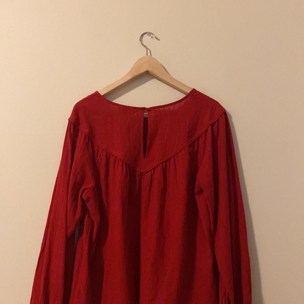 Universal Thread Red Peasant Top - Picture 3 of 3